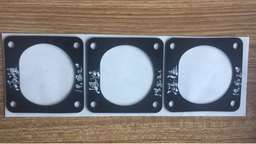 5.0mm testte het Dikke Zwarte Silicone Rubberstootkussen ASTM Vijf Gaten Automobielverbindingen