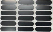 De zwarte Siliconemat Op hoge temperatuur, tikt Antislip Rubberstootkussen in