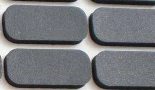 Geurloos Silicone Rubberstootkussen Op hoge temperatuur 24,1 Mpa Chemisch product Behandelde Oppervlakte